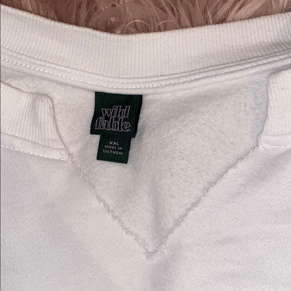 Cropped crew neck! - Picture 2 of 2
